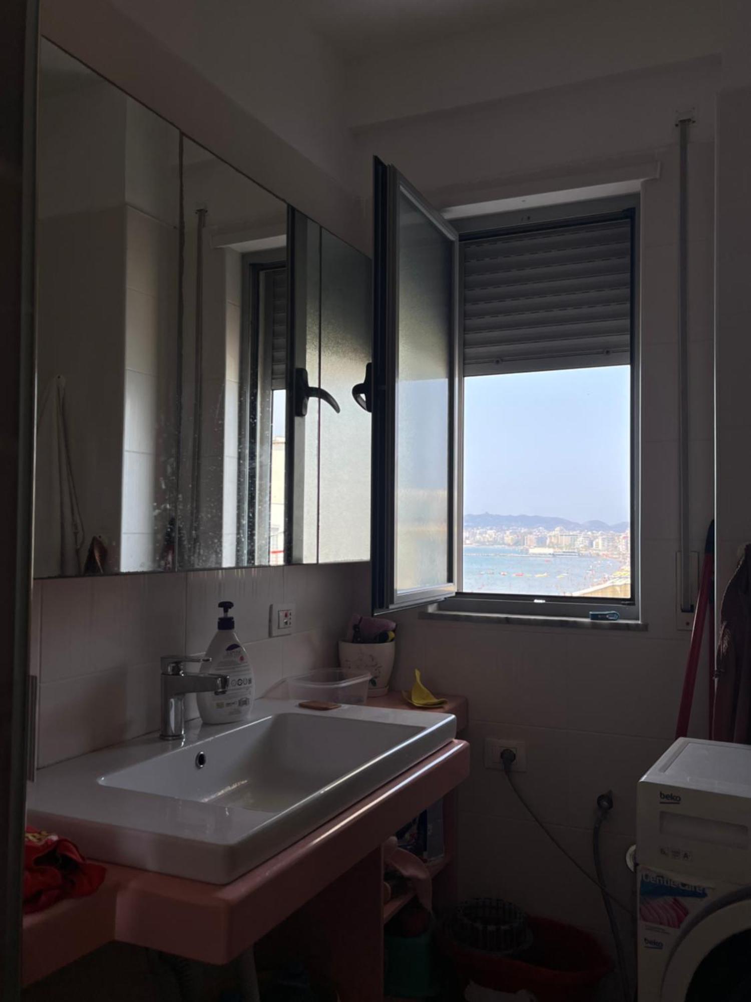 Sun, Sea And Serenity - Beachfront With Sunset Views And Soothing Waves Apartamento
