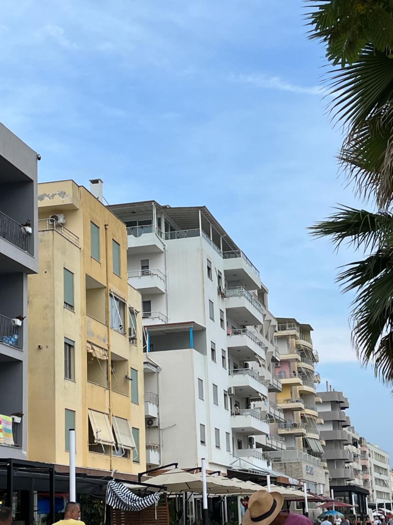 Sun, Sea And Serenity - Beachfront With Sunset Views And Soothing Waves *