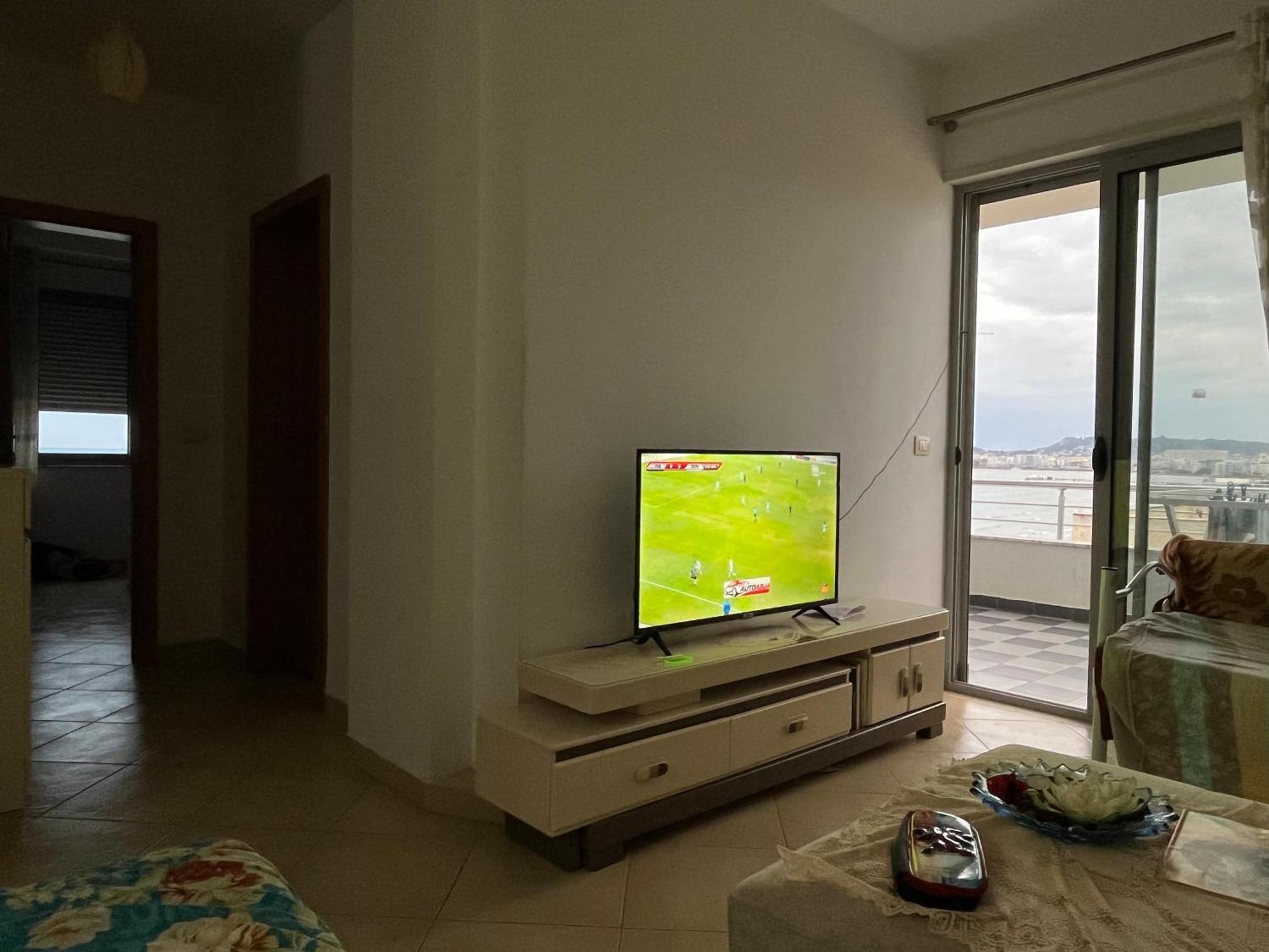 Sun, Sea And Serenity - Beachfront With Sunset Views And Soothing Waves *